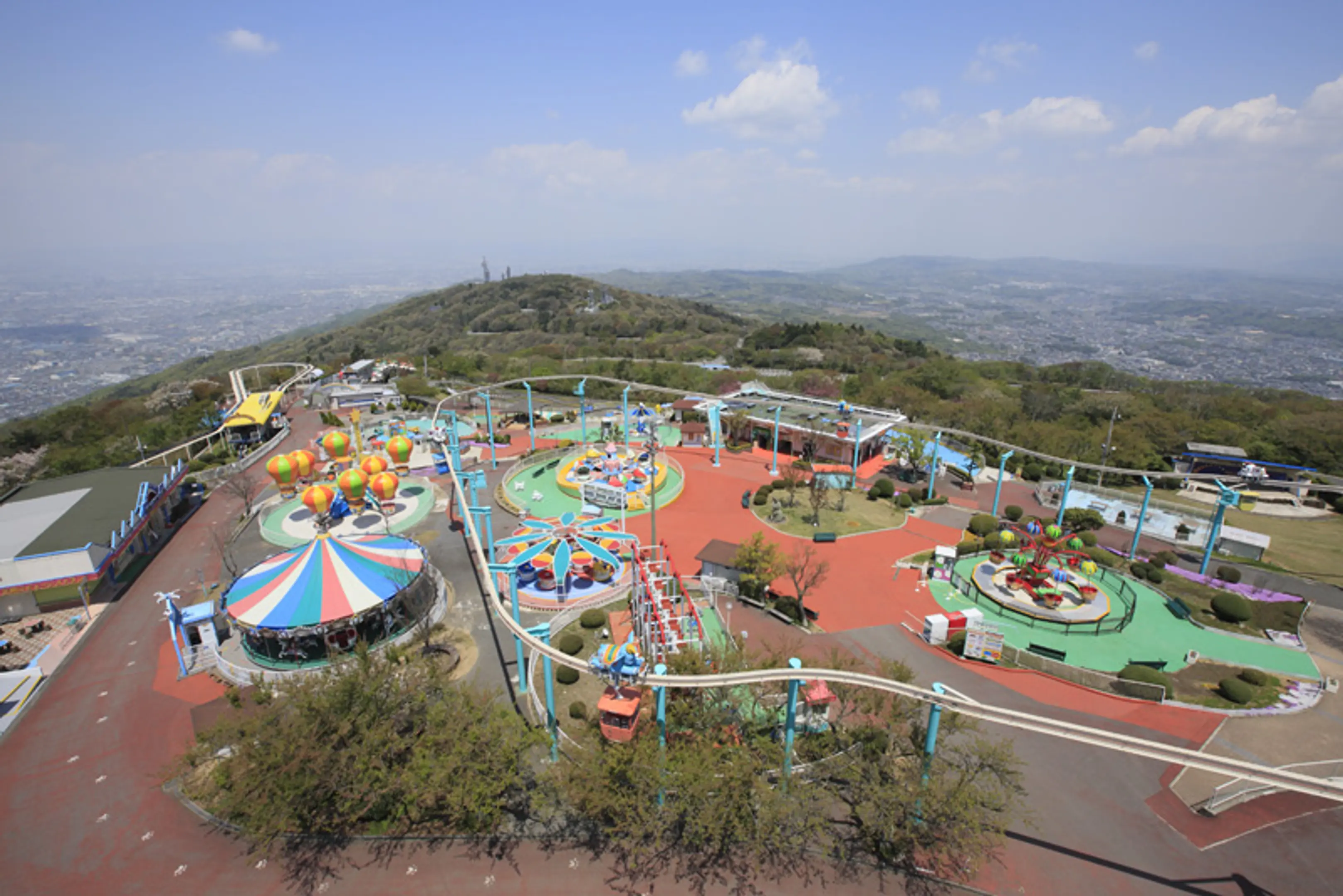 生駒山上遊園地2026攻略！無料入園で子連れに選ばれる理由と損しない回り方