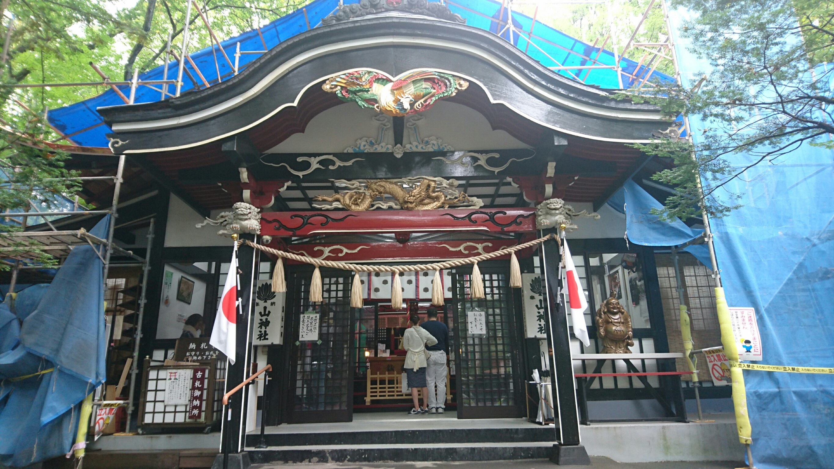 【2026年現地ルポ】なぜいま若者は静寂の峰へ向かうのか？「山 神社」参拝ブームの裏にあるデジタル疲労と地方創生の熱気