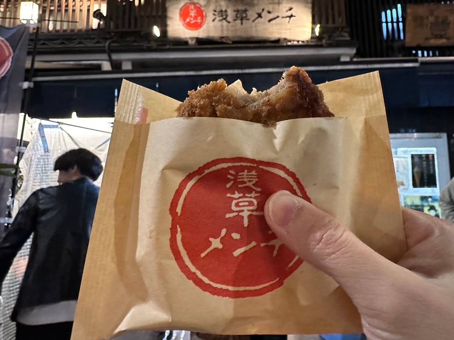 浅草メンチの行列はなぜ途切れない？2026年実食調査と最新事情
