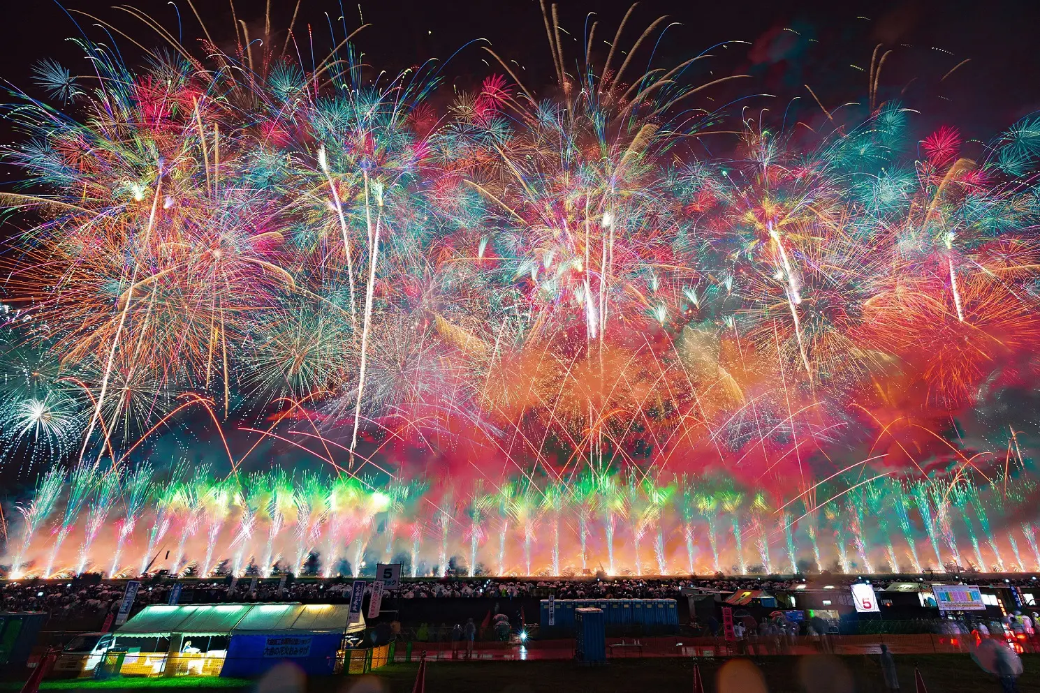大曲の花火2026完全攻略｜有料席倍率と穴場＆渋滞回避の真相