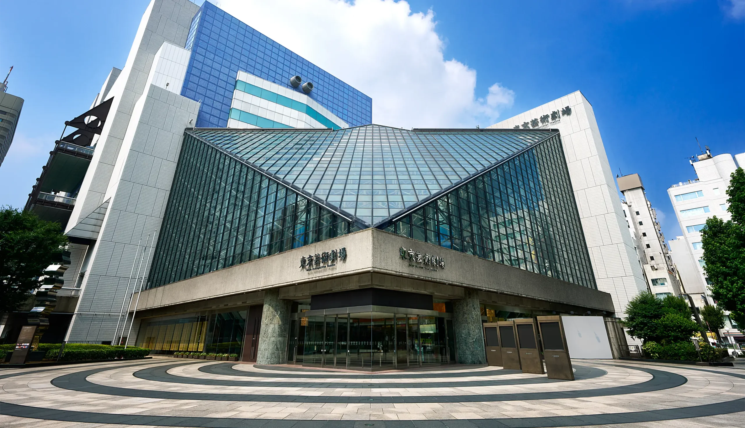 東京芸術劇場の座席とアクセス完全解剖【2026年池袋最新版】