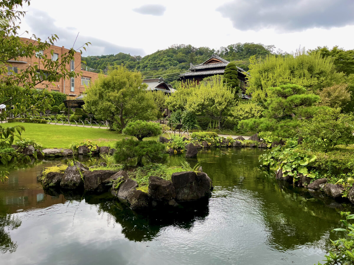 高尾駒木野庭園はなぜ名園と呼ばれるのか？四季の絶景と知られざる歴史を徹底解説