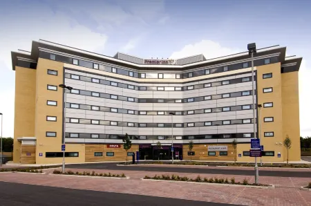 Premier Inn Manchester Airport M56 J6 Runger Lane North