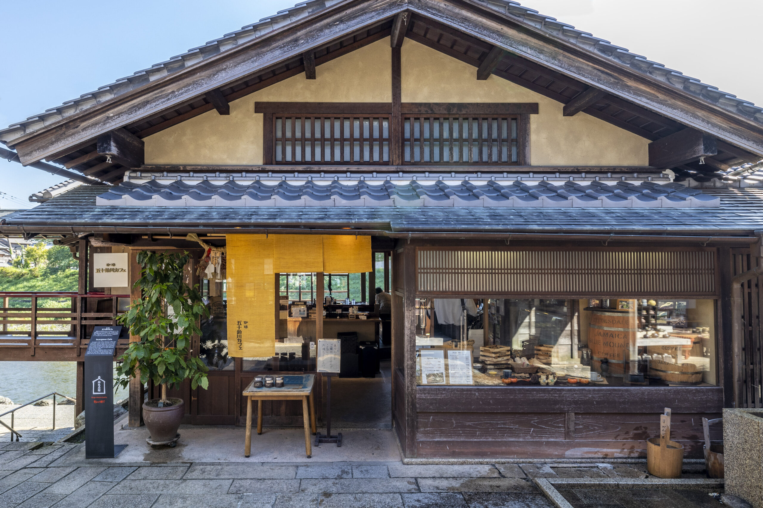 五十鈴川カフェの混雑回避術と絶景席の真実！人気メニュー徹底検証