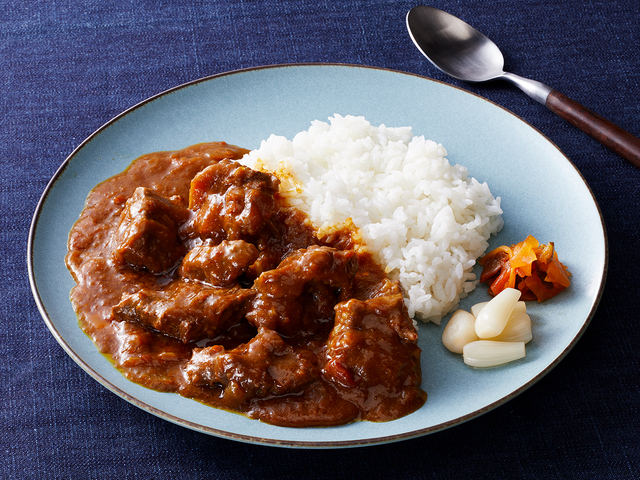 圧力鍋で絶品牛すじカレー！失敗せずトロトロに煮込む黄金比と隠し味