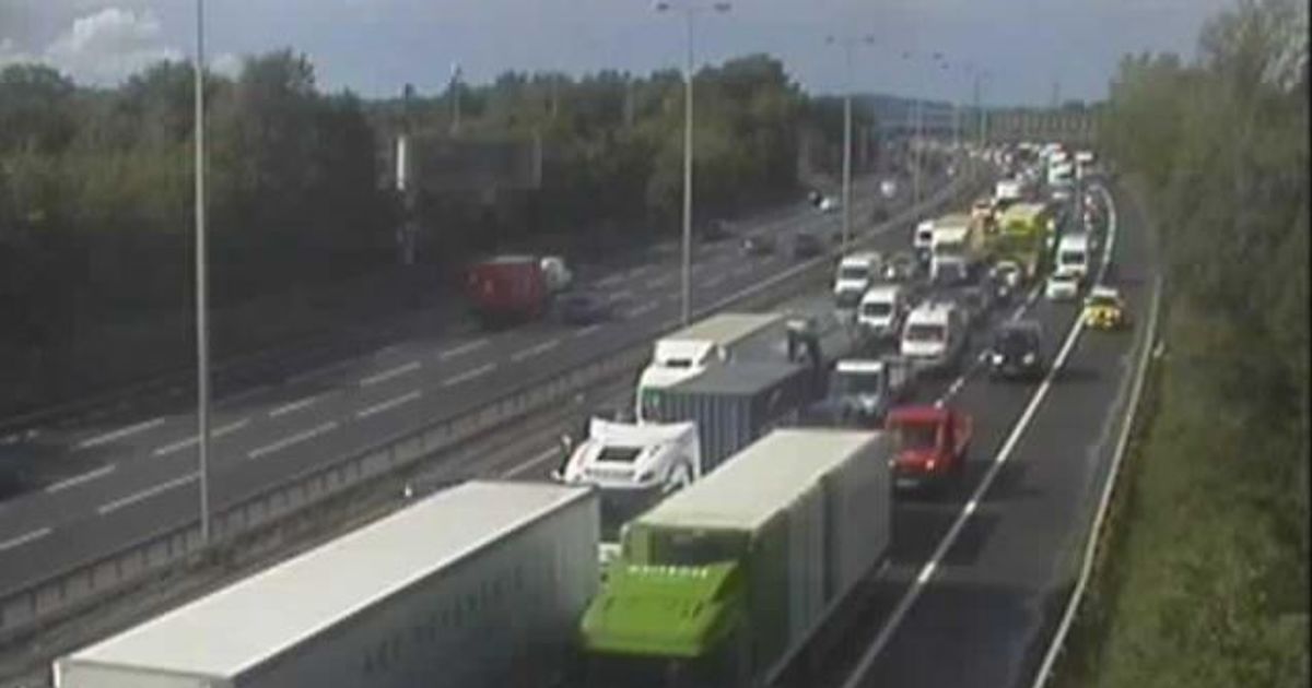 M25 Lanes Are Closed Due to a Multi-Vehicle Crash