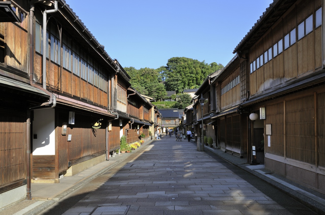 金沢「ひがし茶屋街」の現在地——伝統の木虫籠を守り、静寂の美を再発見する2026年大人の旅