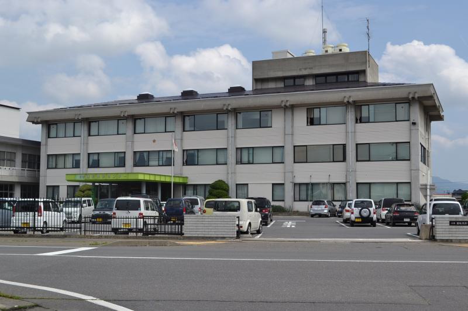 北信運転免許センター免許更新2026｜日曜の混雑回避と即日交付ガイド