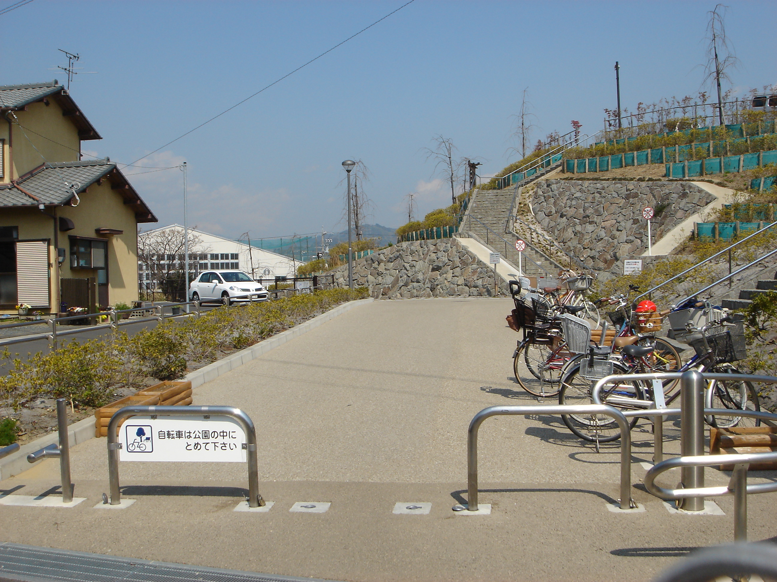 秋葉山公園を徹底解剖！プール料金・遊具の今と噂の真相【2026最新】