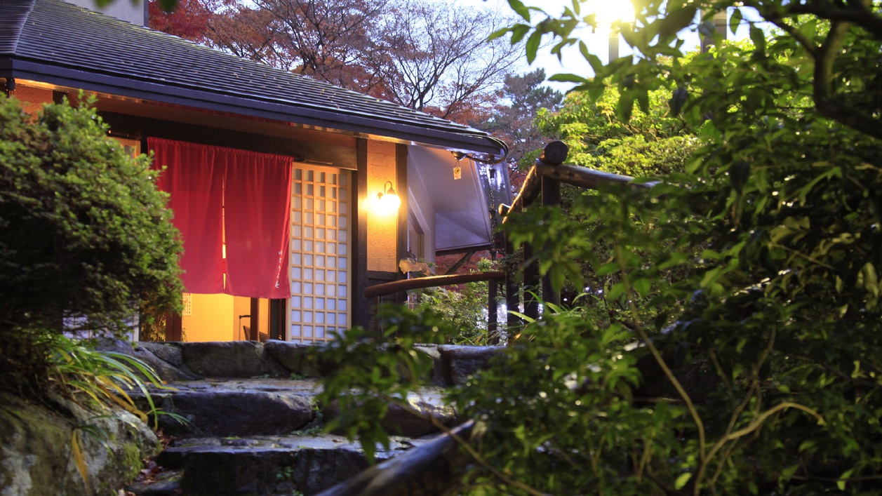 ゆとりろ庵箱根の評判は最悪？貸切露天風呂や料理の口コミ真相を検証