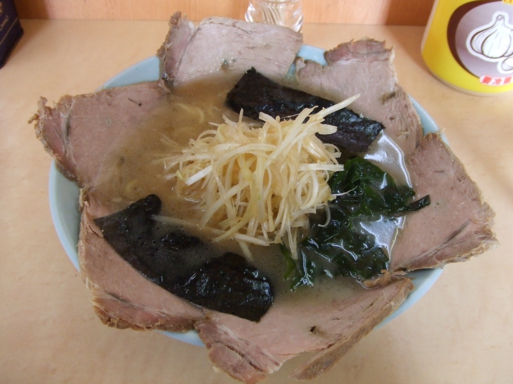 屋台とんとんラーメンの現在と営業実態！人気の秘密と最新出店情報