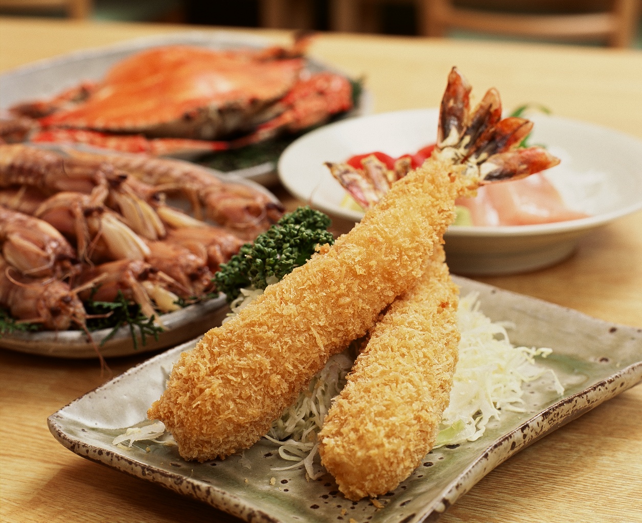 知多半島まるは食堂の魅力解剖！名物エビフライと最新混雑回避術