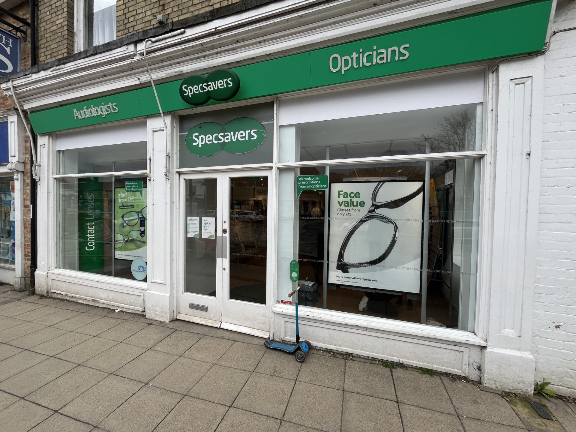 Specsavers Opticians and Audiologists - Worthing