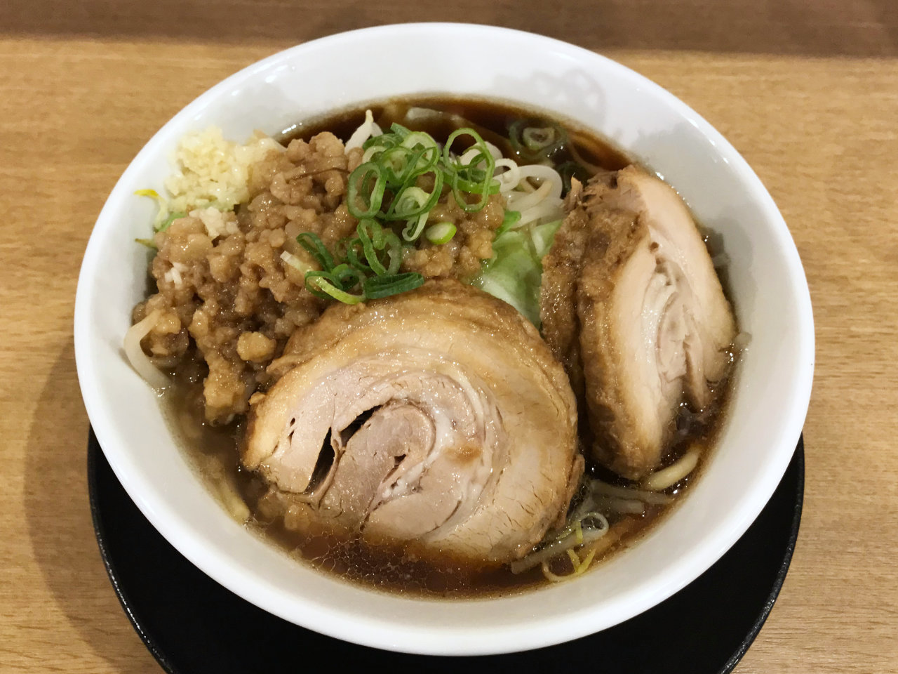 らーめん与七南草津店のドロ旨豚骨！無鉄砲直系が誇る魅力と攻略法