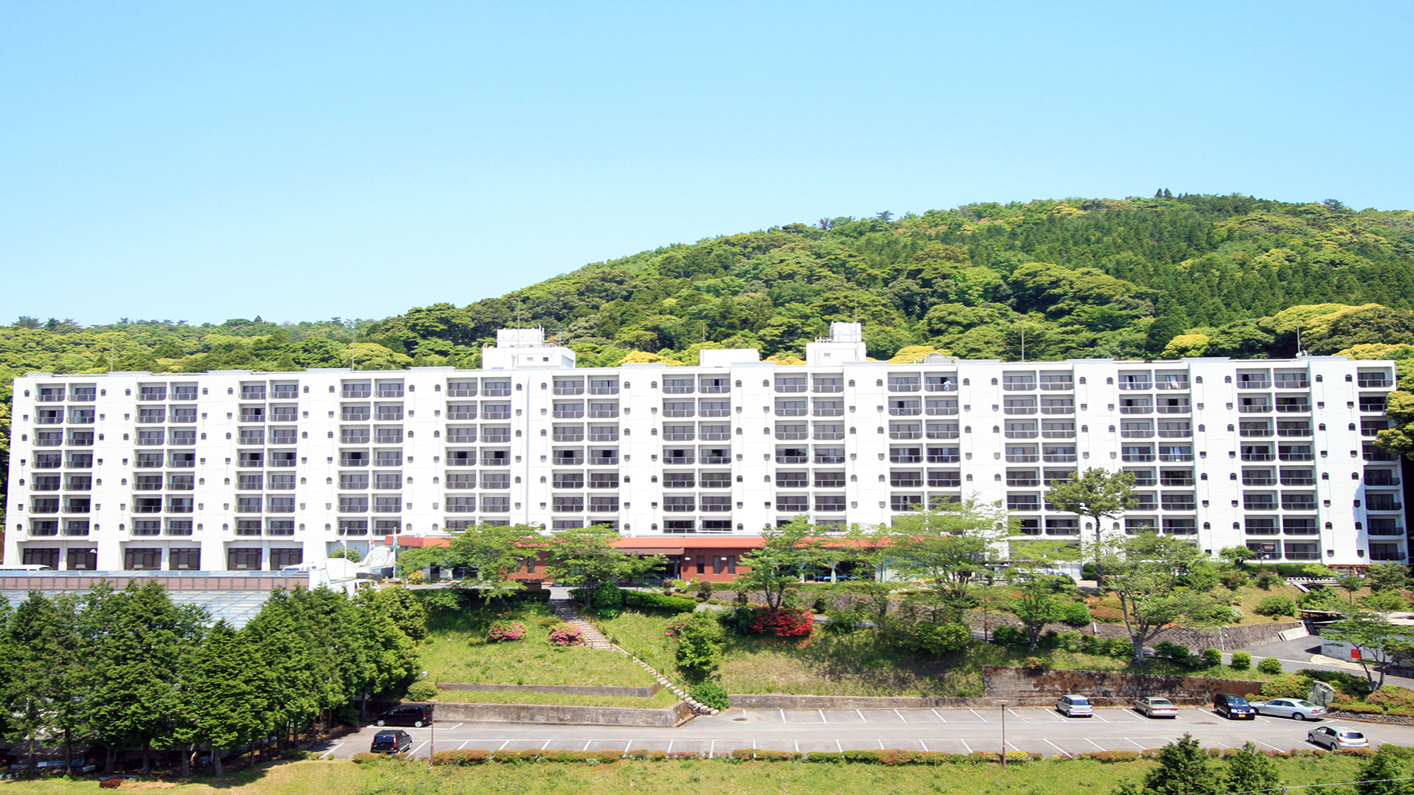 ホテル霧島キャッスルの評判を徹底検証！カニ食べ放題と客室の真価