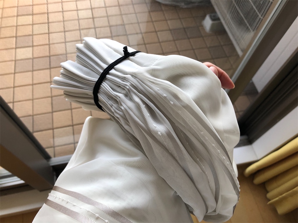 カーテン洗濯でフック外さない裏ワザの真相！輪ゴム時短術の罠と正解