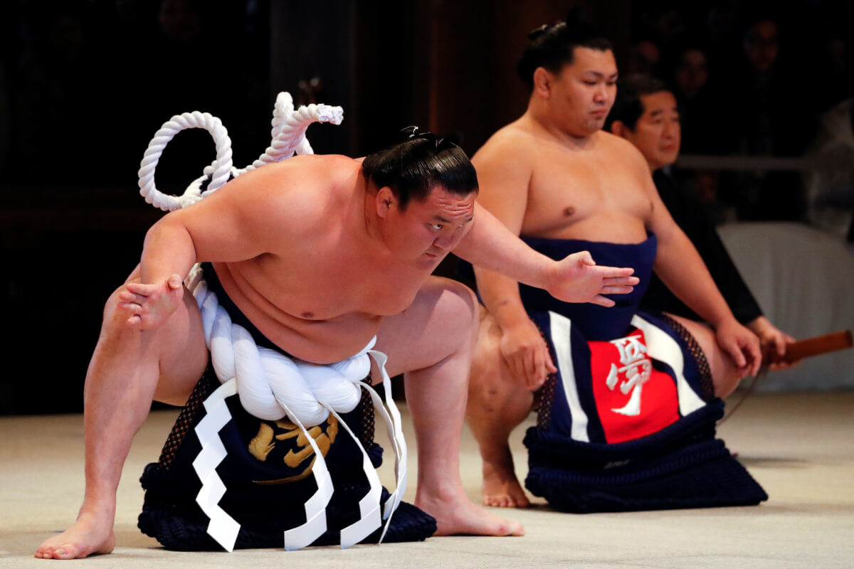 白鵬の引退理由は右膝の限界か？一代年寄問題の真相と現在を徹底解説