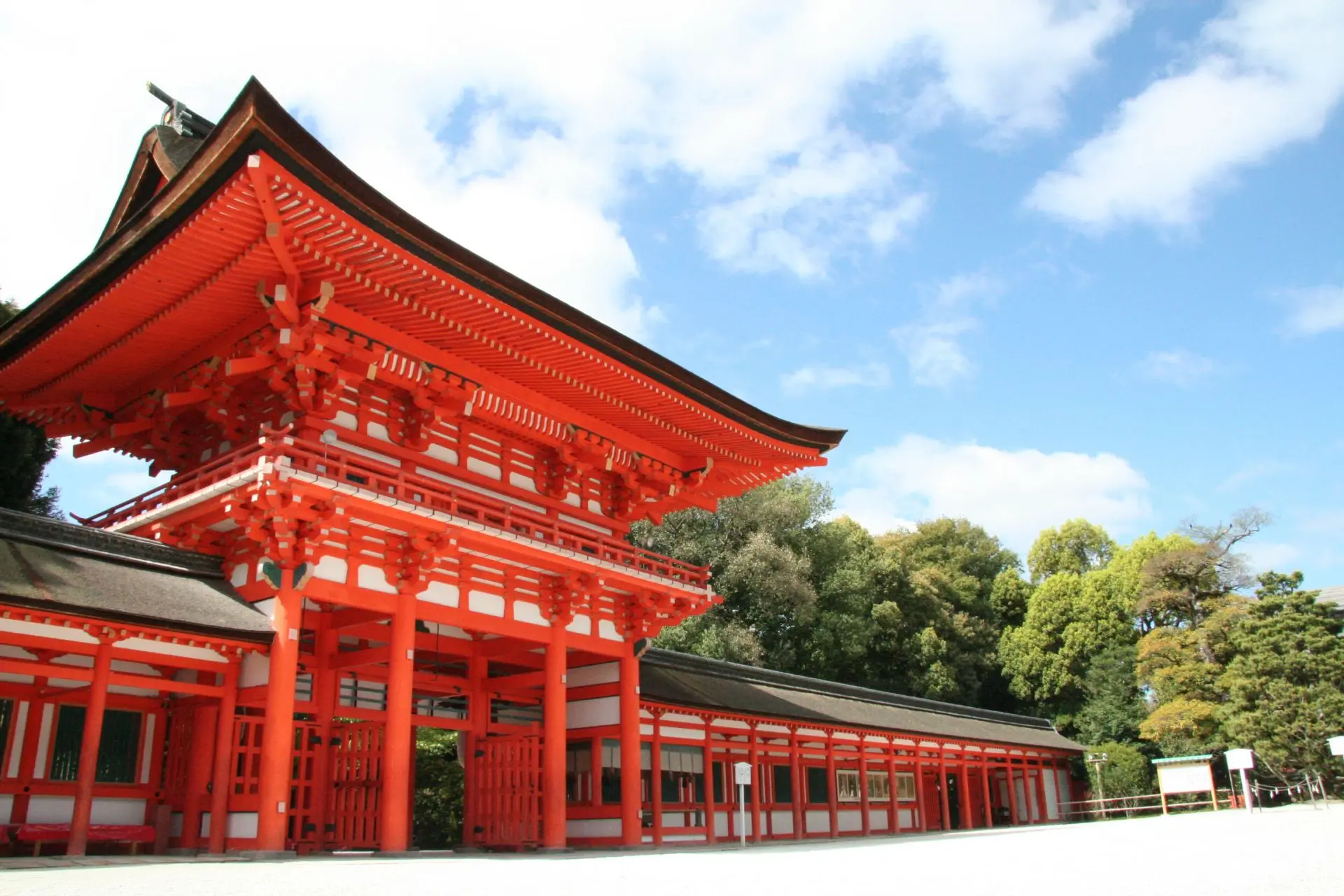 下鴨神社の正式名称と上賀茂の違いは？糺の森やご利益の真相を徹底解説