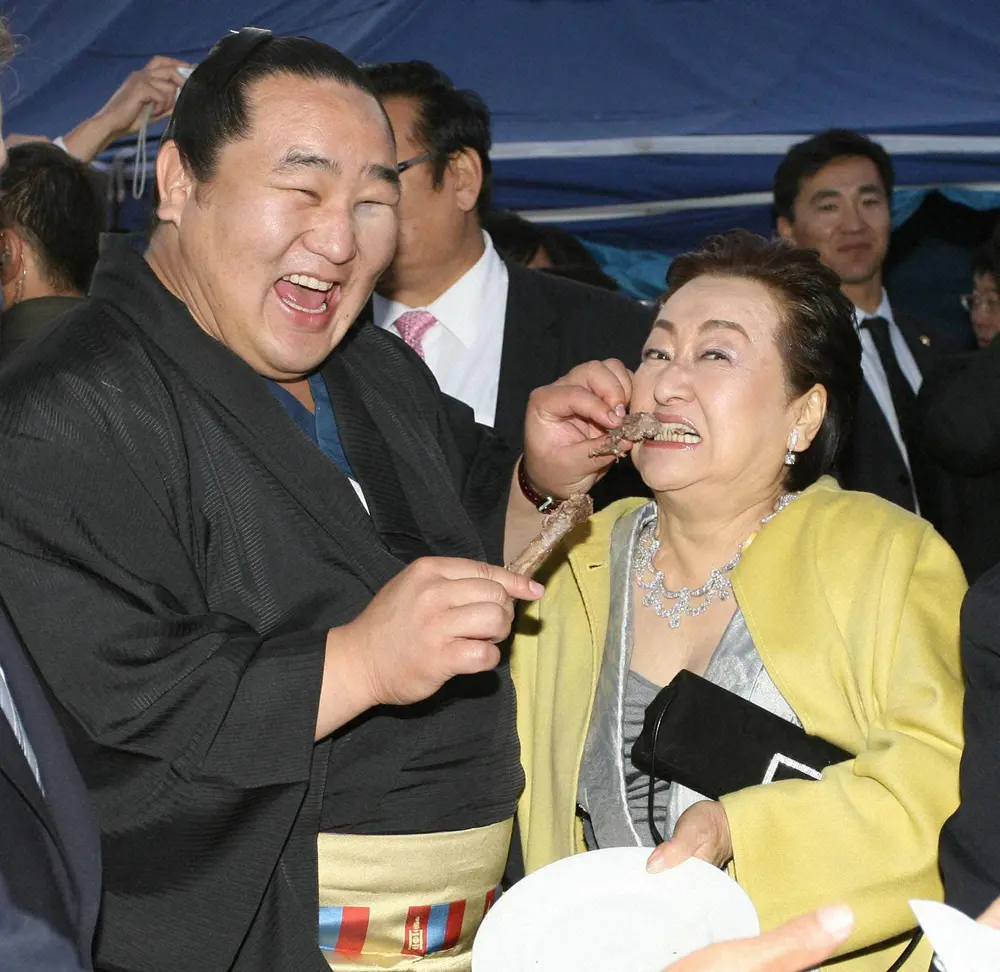 安岡正篤と細木数子の関係とは？婚姻無効騒動と遺産裁判の真相に迫る