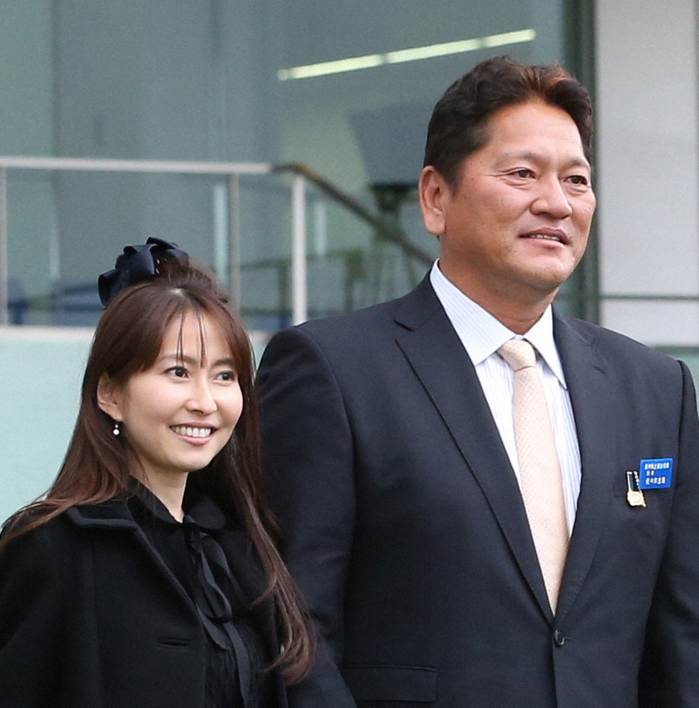 榎本加奈子は今どこで何を？実業家転身と大魔神・佐々木との私生活