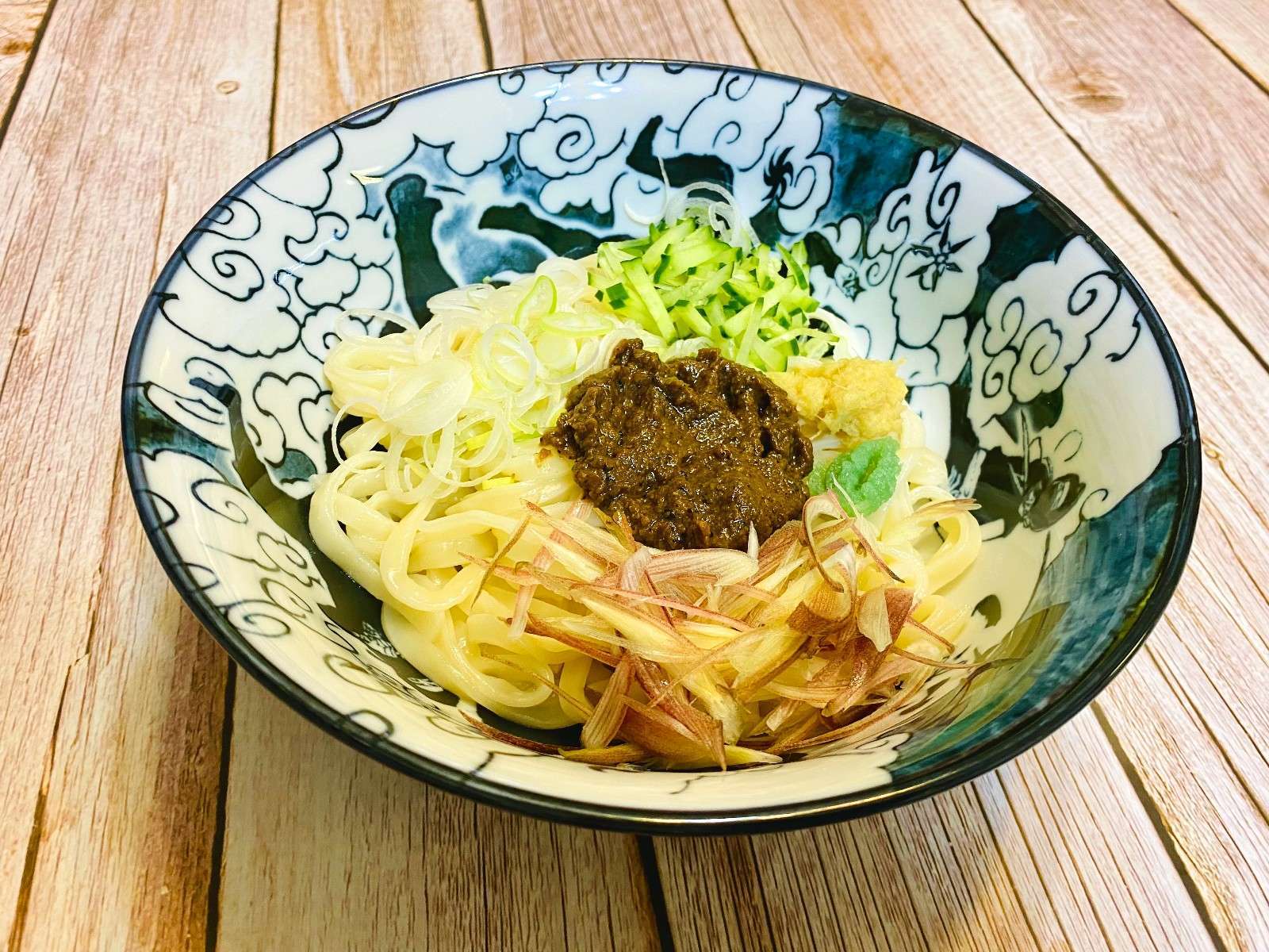 【2026最新】東京の絶品ジャージャー麺！本場中華と韓国式の違いを徹底解剖