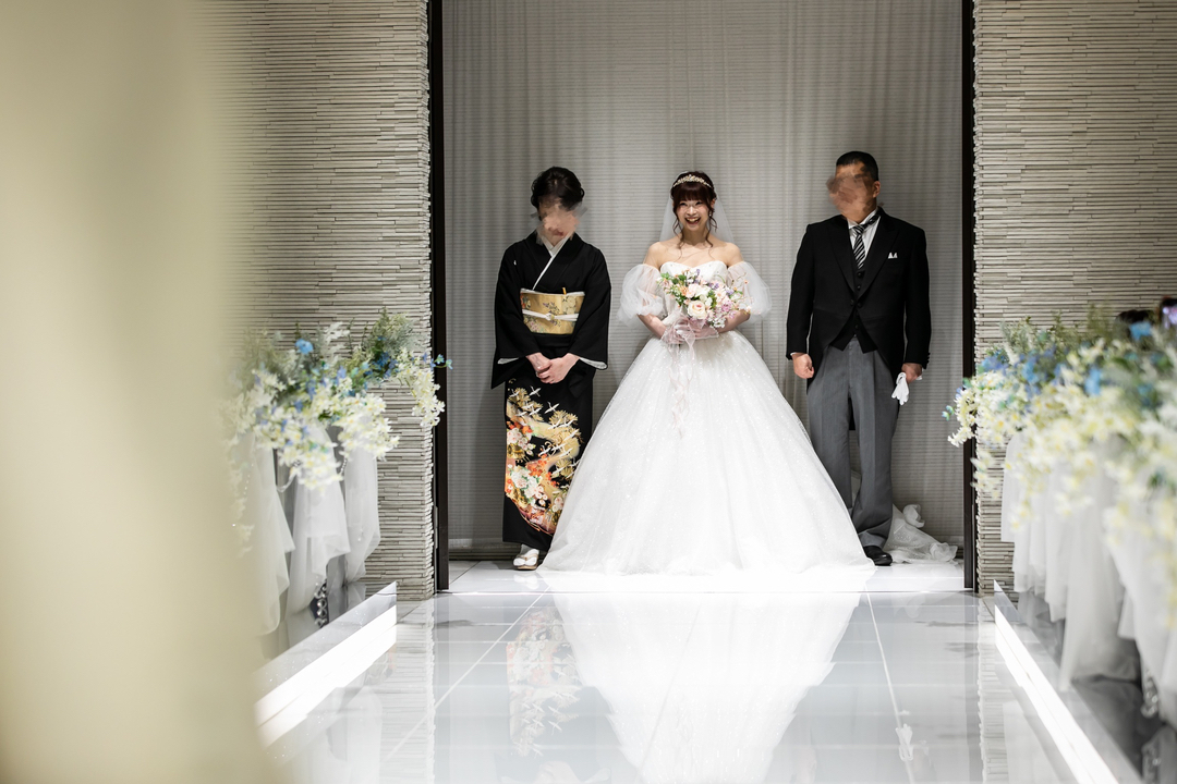 【2026年最新】結婚式の女性持ち物リスト！マナーと後悔ゼロの必需品