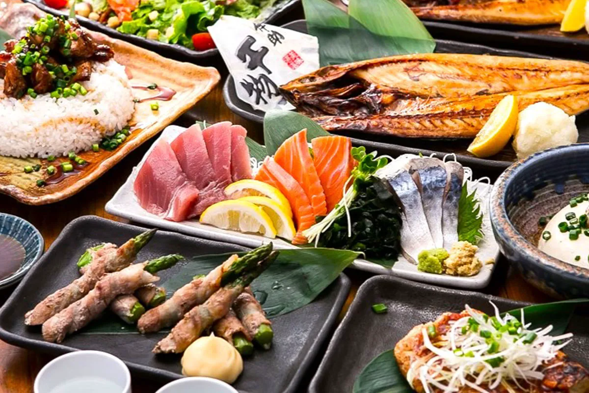 ひもの屋の評判と相次ぐ閉店の真相｜最新店舗一覧と人気定食を徹底検証