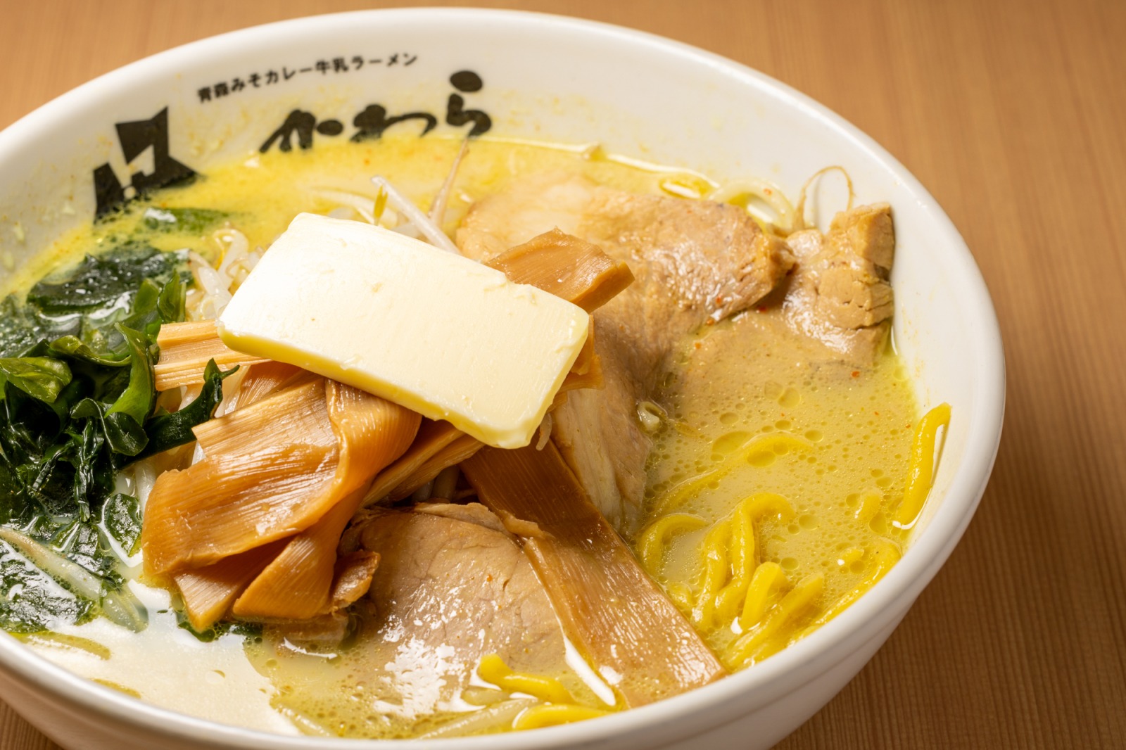 味噌カレー牛乳ラーメンはまずい？青森ソウルフードの真実と名店ガイド