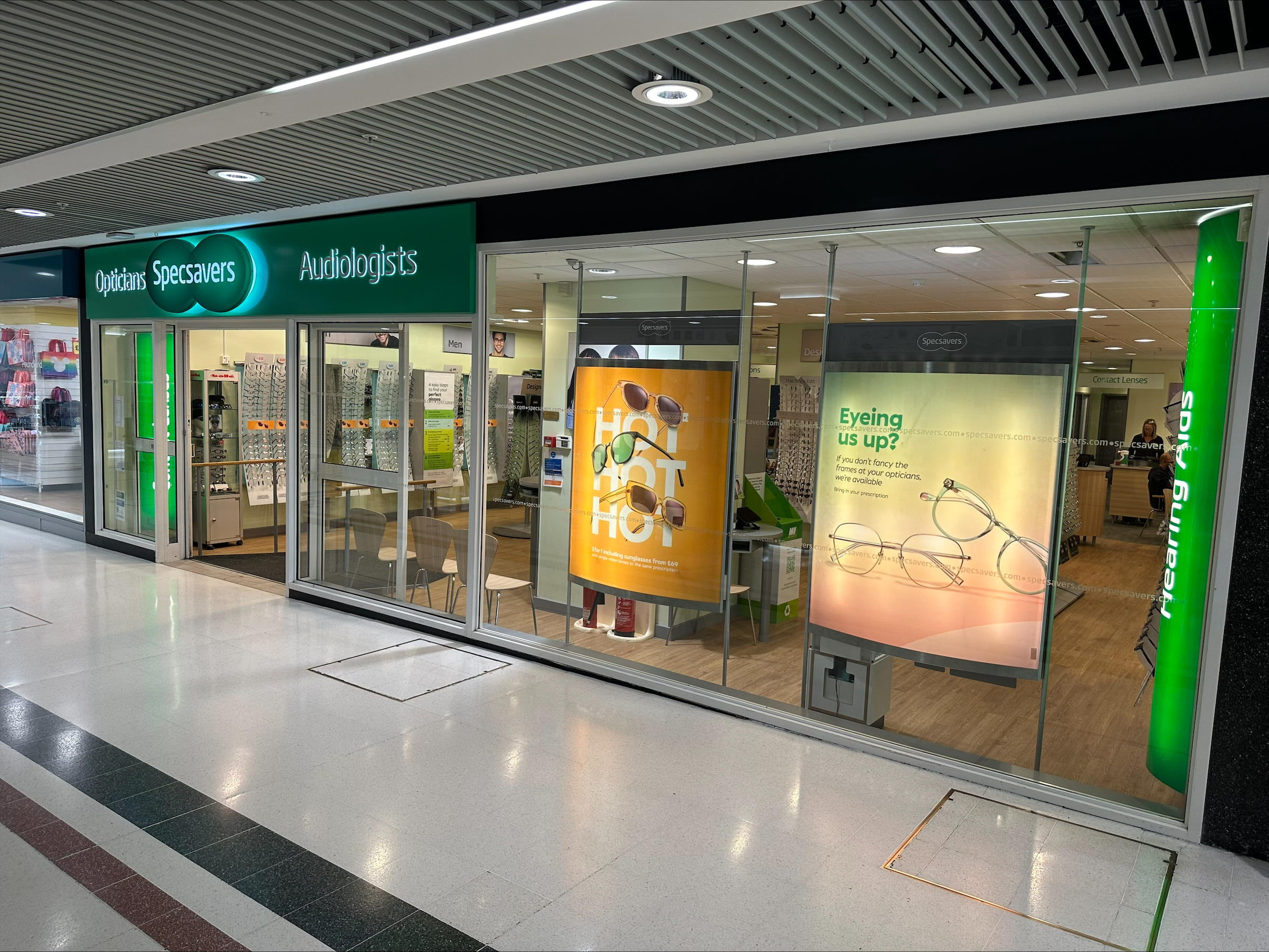 Specsavers Opticians and Audiologists - Gloucester