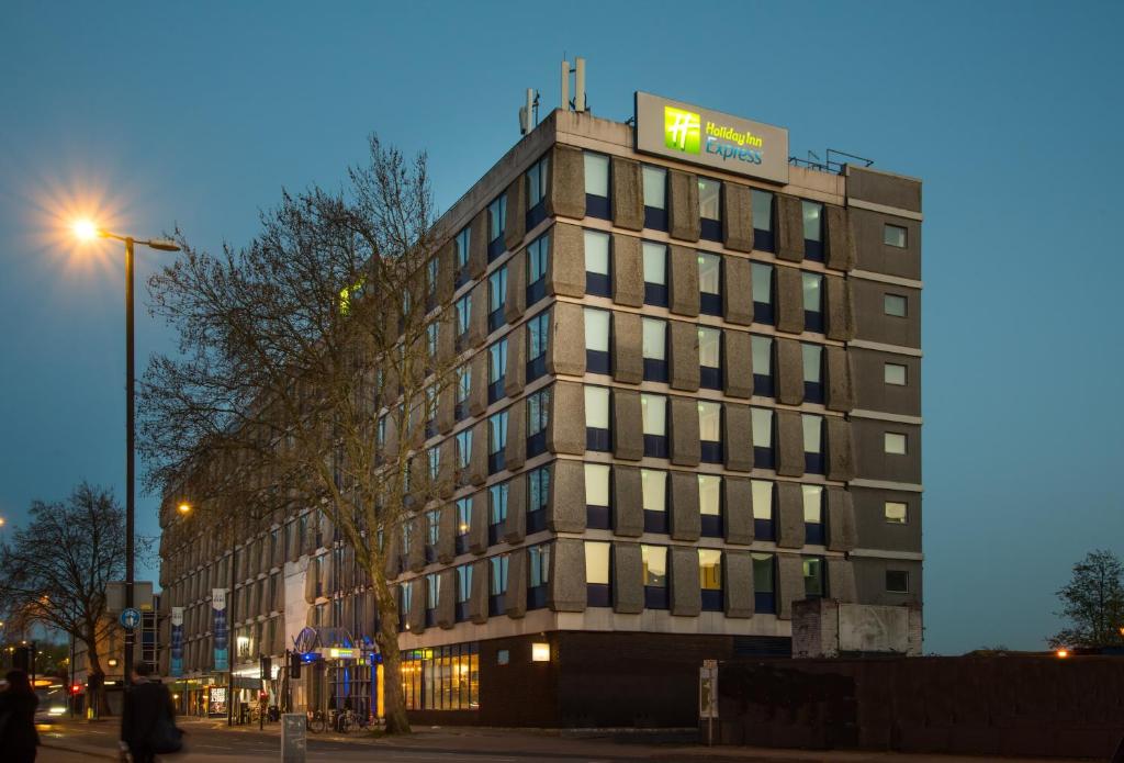 Holiday Inn Express Bristol City Centre an Ihg Hotel