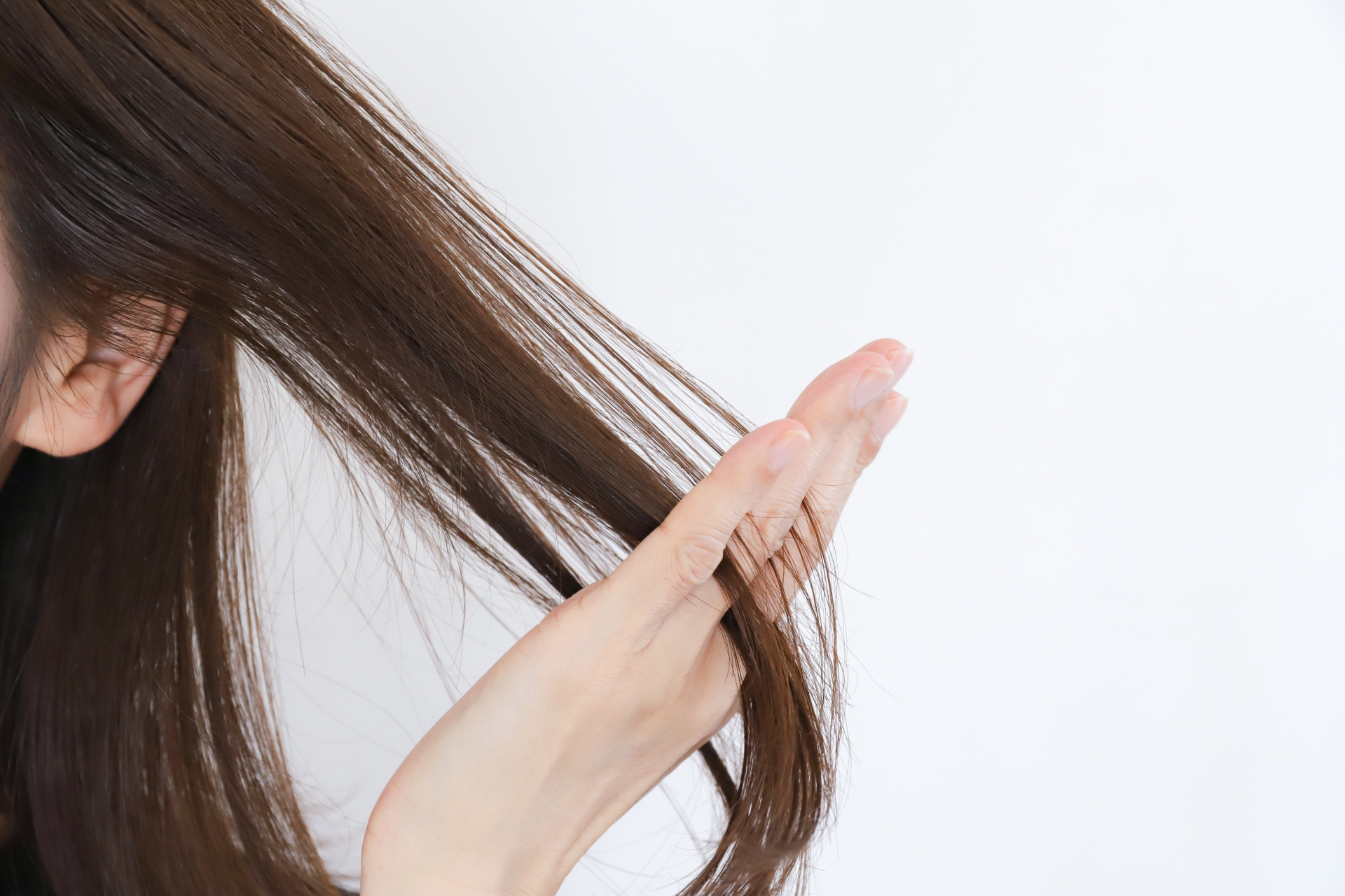 髪を早く伸ばす方法の真相！1ヶ月で差がつく最新ヘアケアと裏ワザ検証