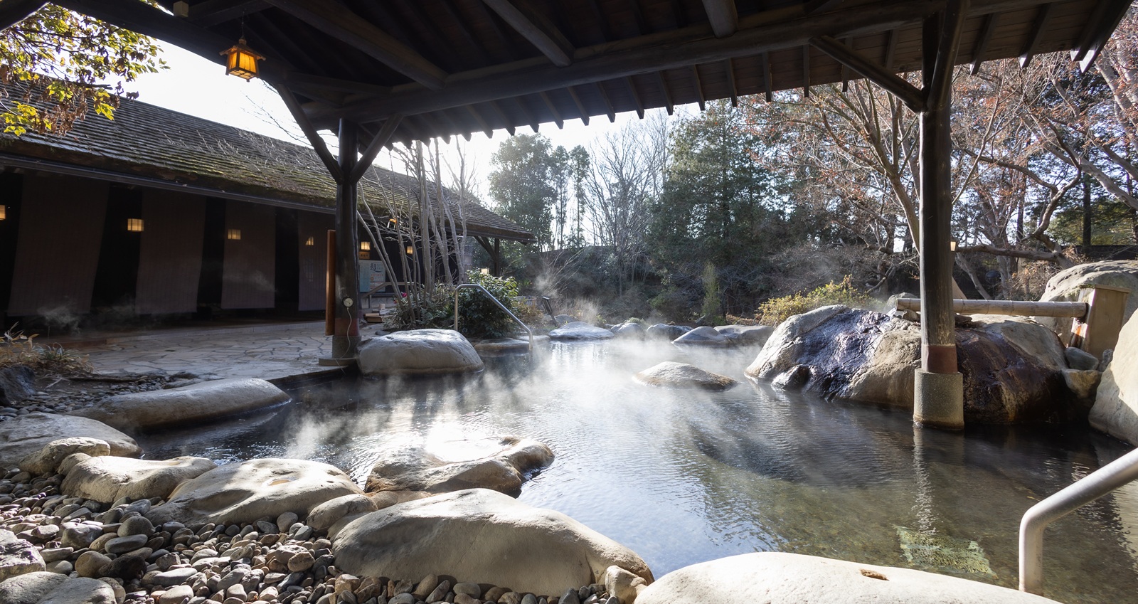 深谷「花湯の森」が選ばれる理由｜大人限定の隠れ家温泉を徹底検証