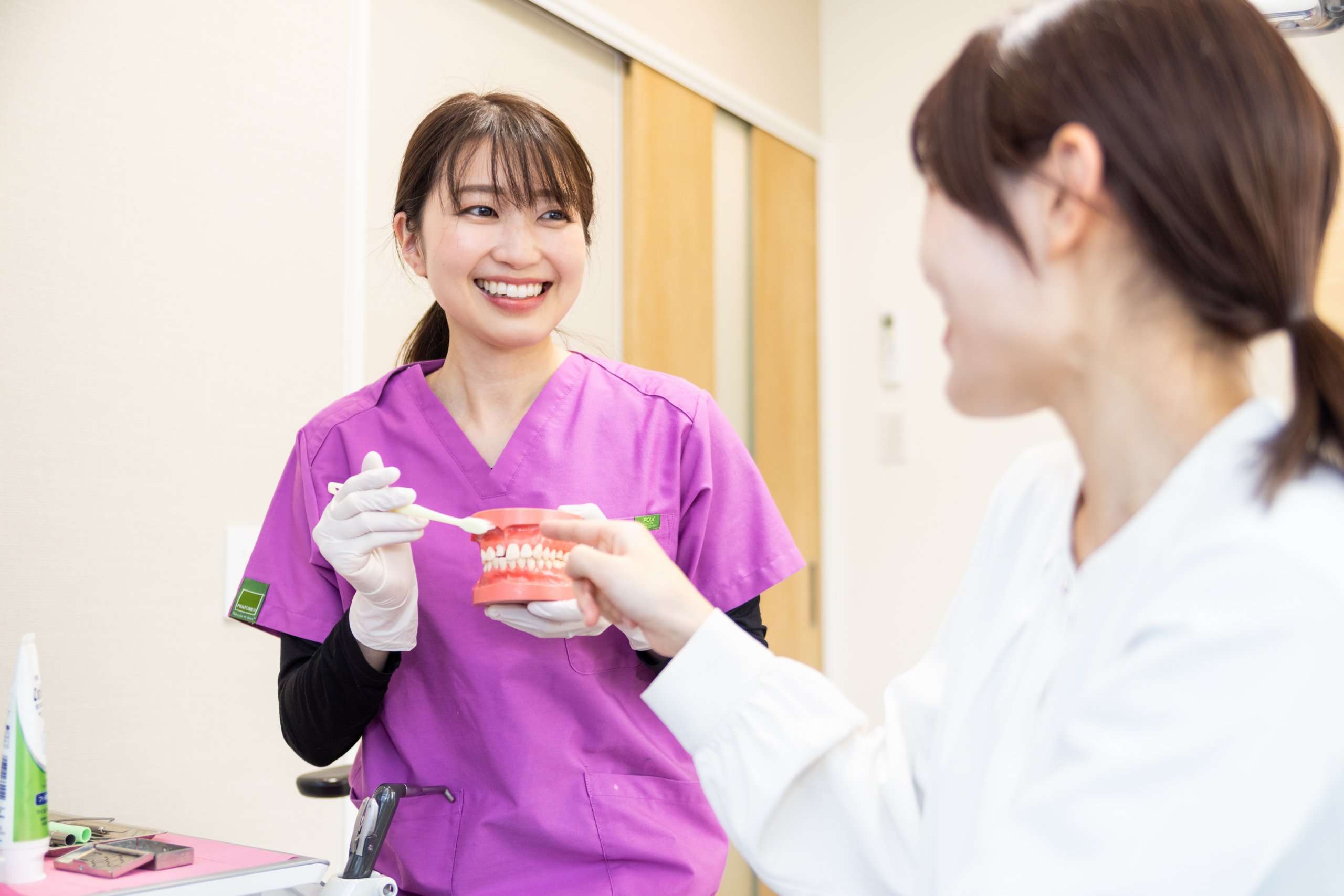 歯科衛生士は本当に勝ち組か？年収と結婚の真相を現場データで徹底解剖