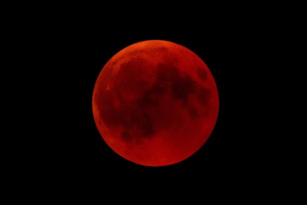 What Time Is the Lunar Eclipse Tonight Uk