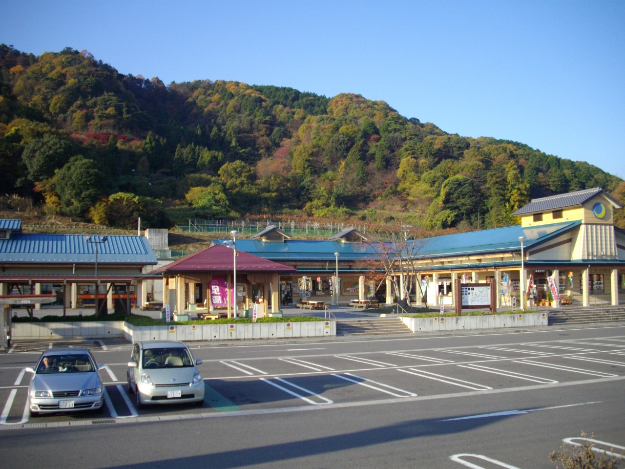 道の駅月見の里南濃が人気の理由とは？足湯やグルメと車中泊の最新実態