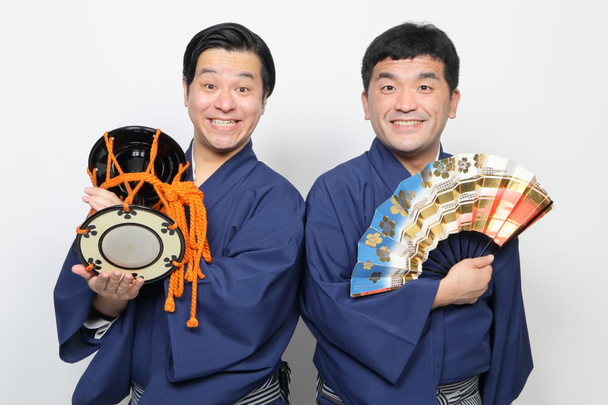 すゑひろがりずの現在と年収は？結婚秘話や解散の噂、狂言漫才の真相