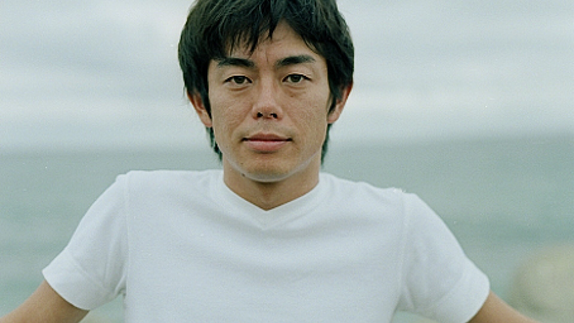 宮沢和史の妻・光岡ディオンとの馴れ初めと宮沢氷魚ら家族の現在