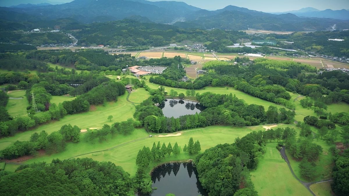 武雄嬉野カントリークラブの評判と真価！難易度や料金相場を徹底解説