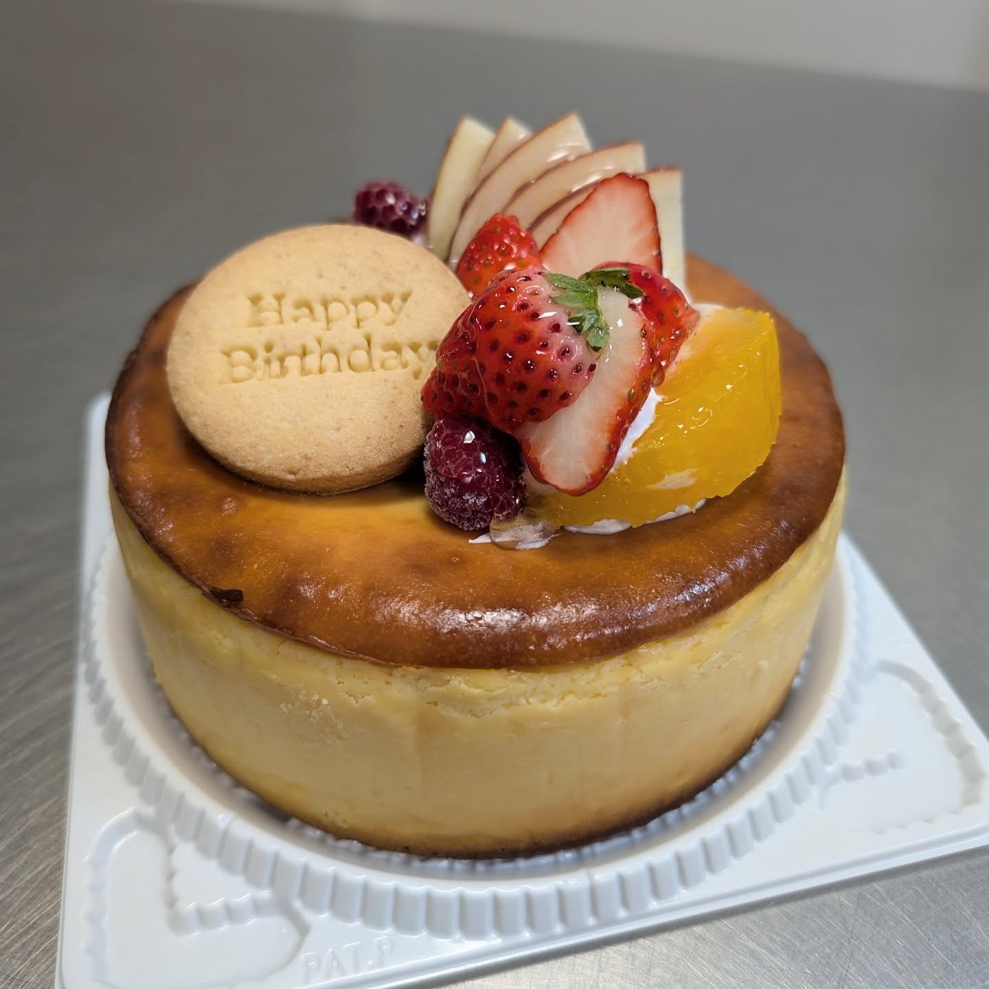 ベイクドチーズケーキの誕生日飾り決定版！地味見え回避のプロ技