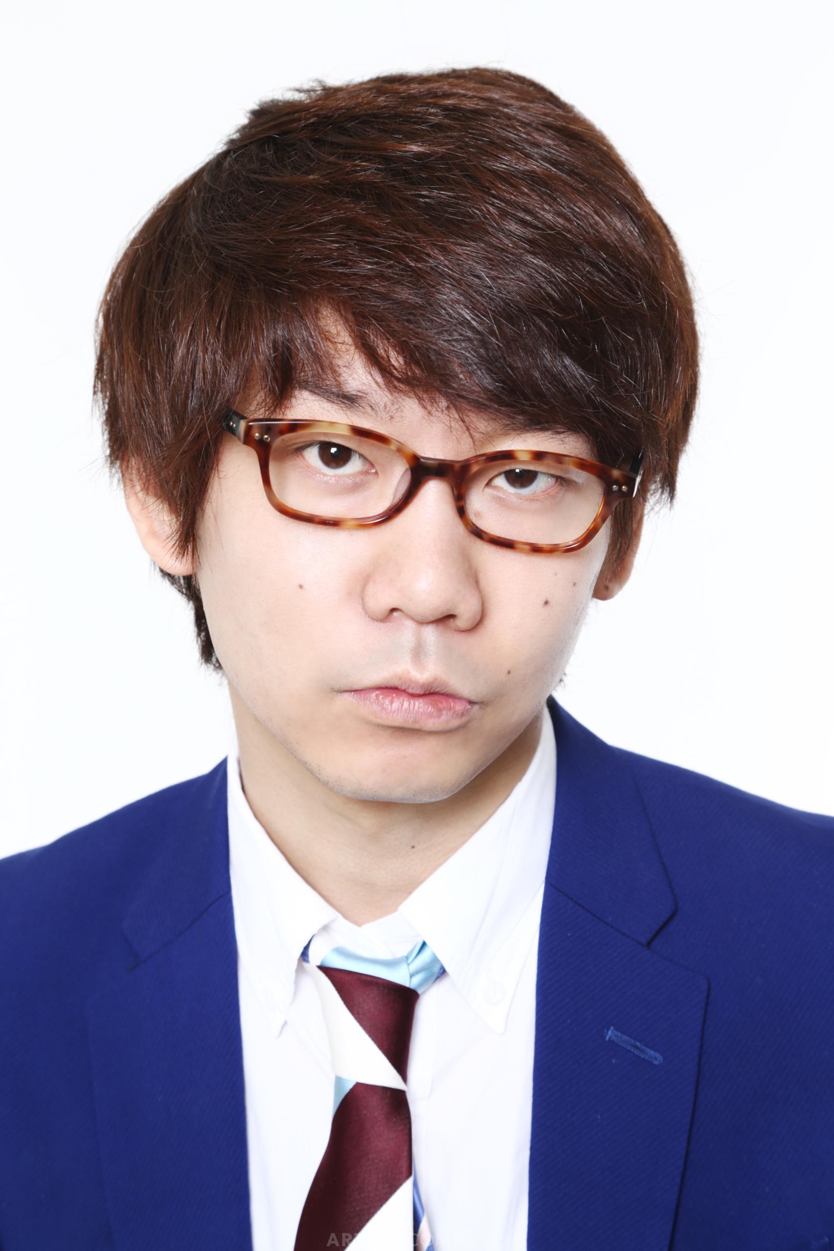 三四郎小宮浩信の電撃結婚とラジオ裏話！単独ライブの全貌を追う