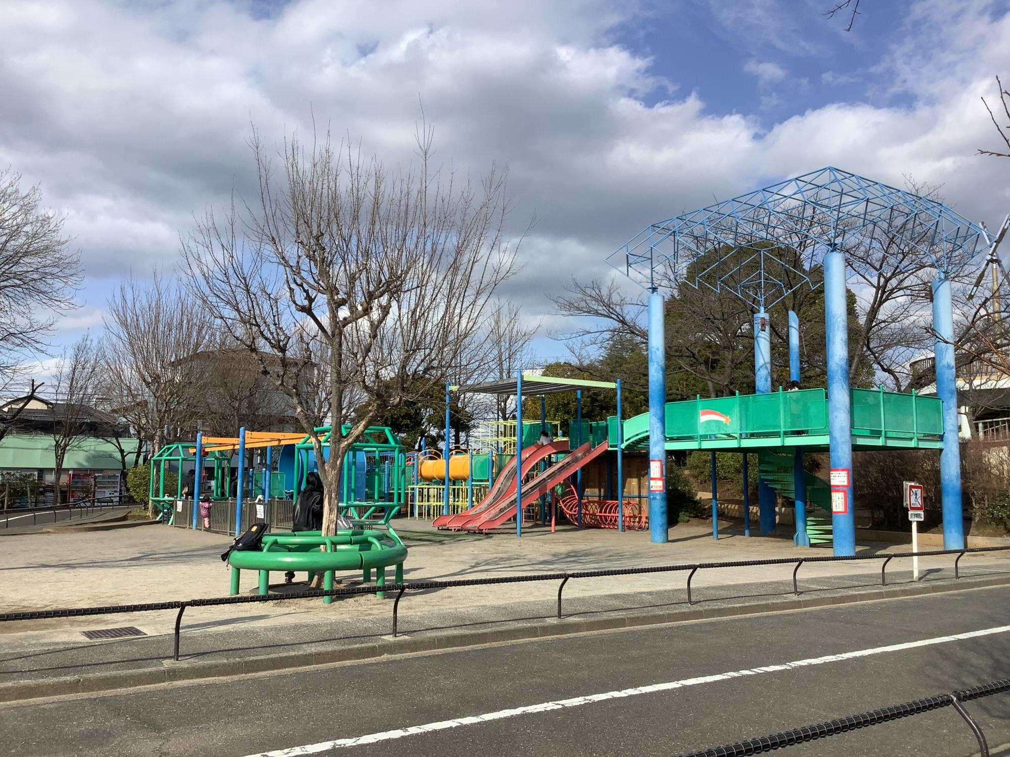 葛飾区・北沼公園の完全攻略ガイド！無料ゴーカートや恐竜の魅力と混雑裏ワザ