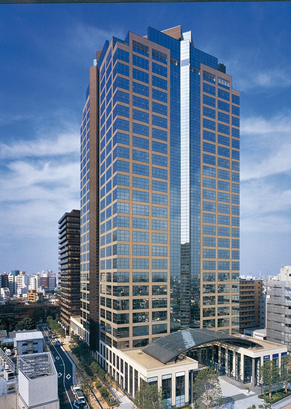 西新宿三井ビル完全ガイド｜テナント・ランチや新宿三井ビルとの違い
