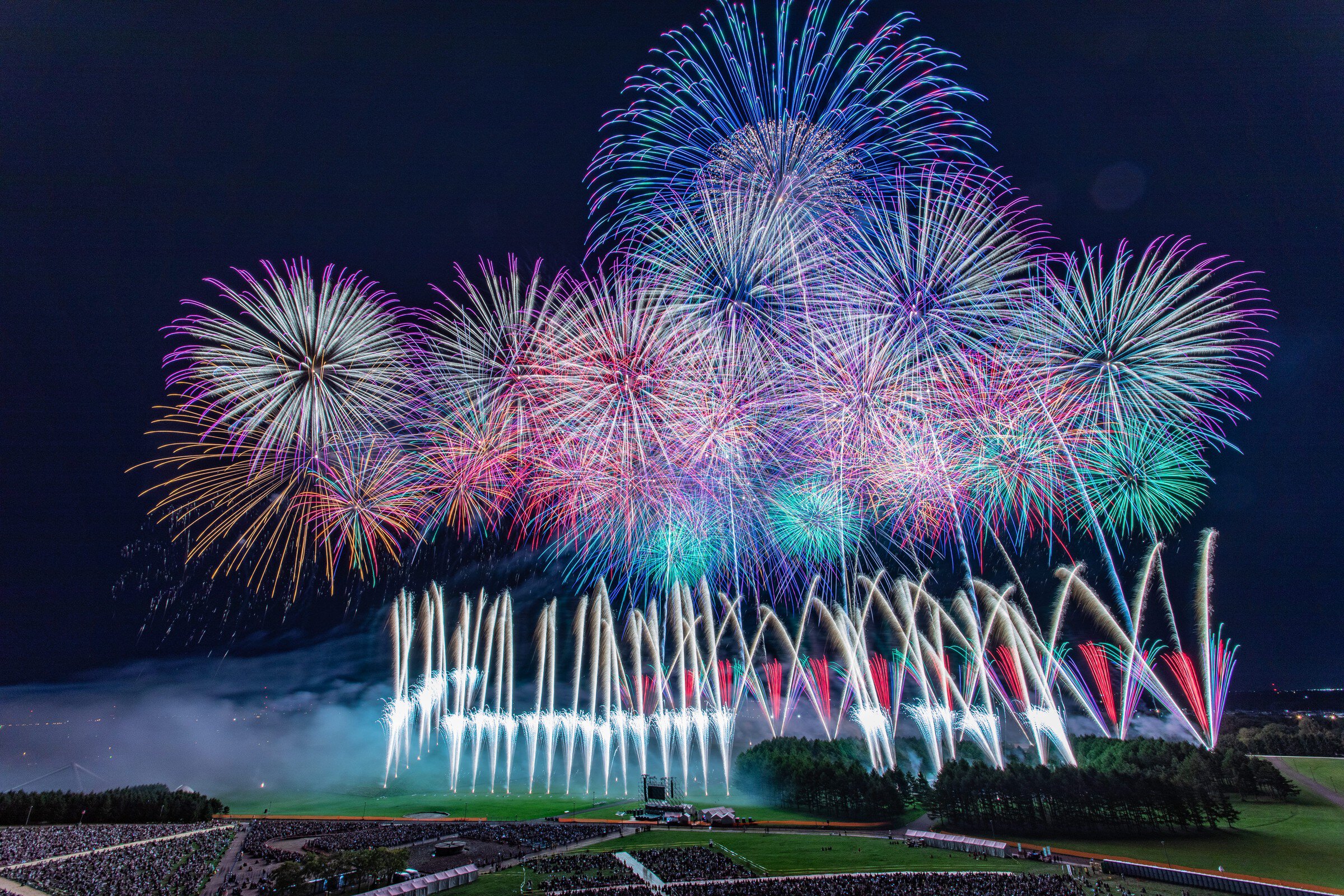 今日の札幌花火大会は開催？雨天中止・延期速報と穴場＆交通規制【2026】