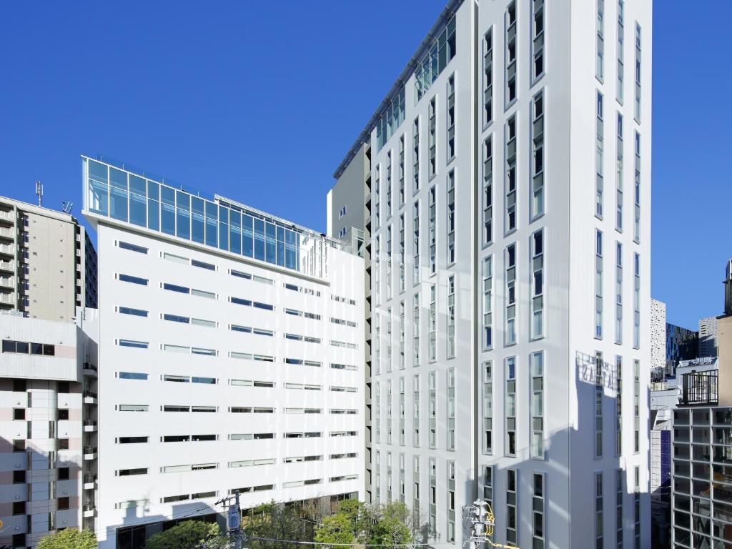 歌舞伎町の喧騒をかわす隠れ家。2026年、なぜ「新宿グランベルホテル」は感性豊かなトラベラーを惹きつけるのか