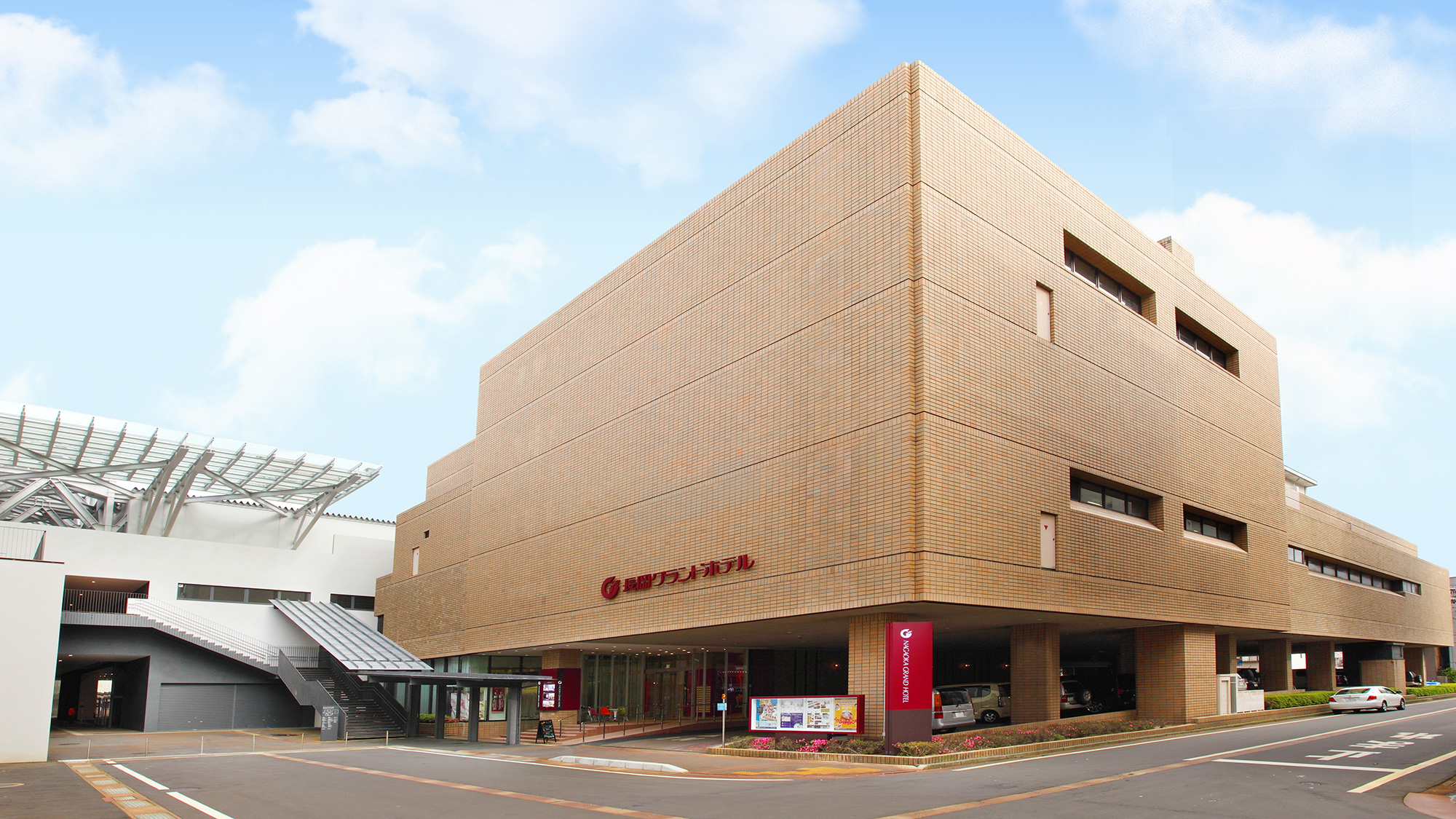 長岡グランドホテルの評判を徹底解剖！絶品朝食と花火予約の真実