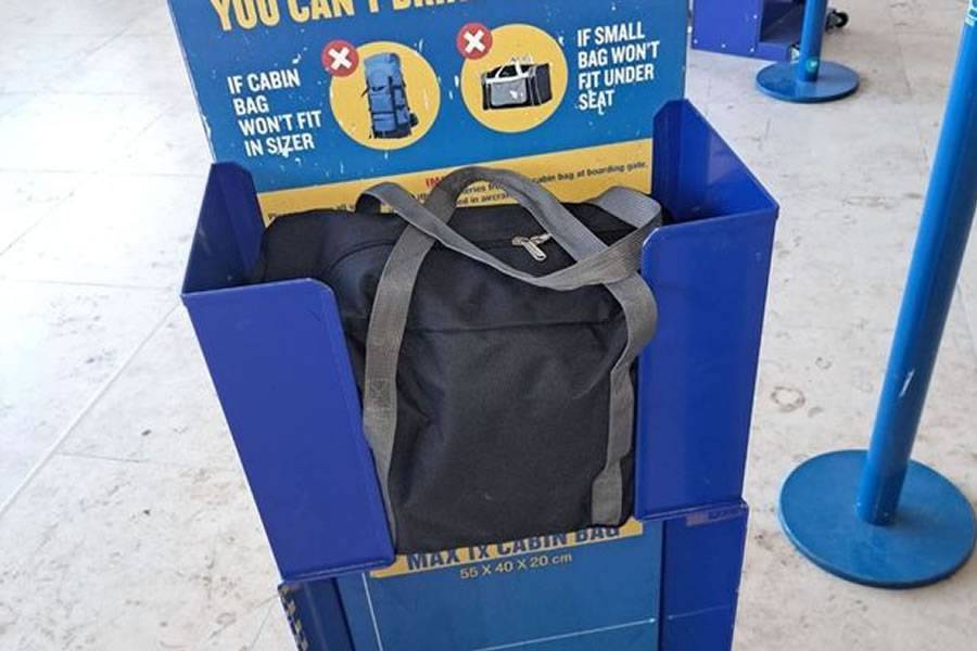 Ryanair Increases Free Personal Bag Allowance to 40X30X20Cm Across Europe