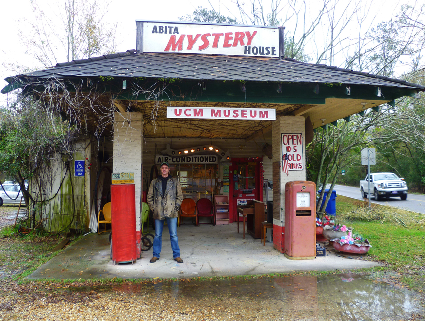 Abita Mystery House / Ucm Museum