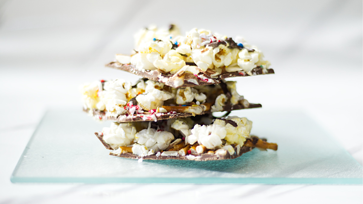 Popcorn and Almond Bark