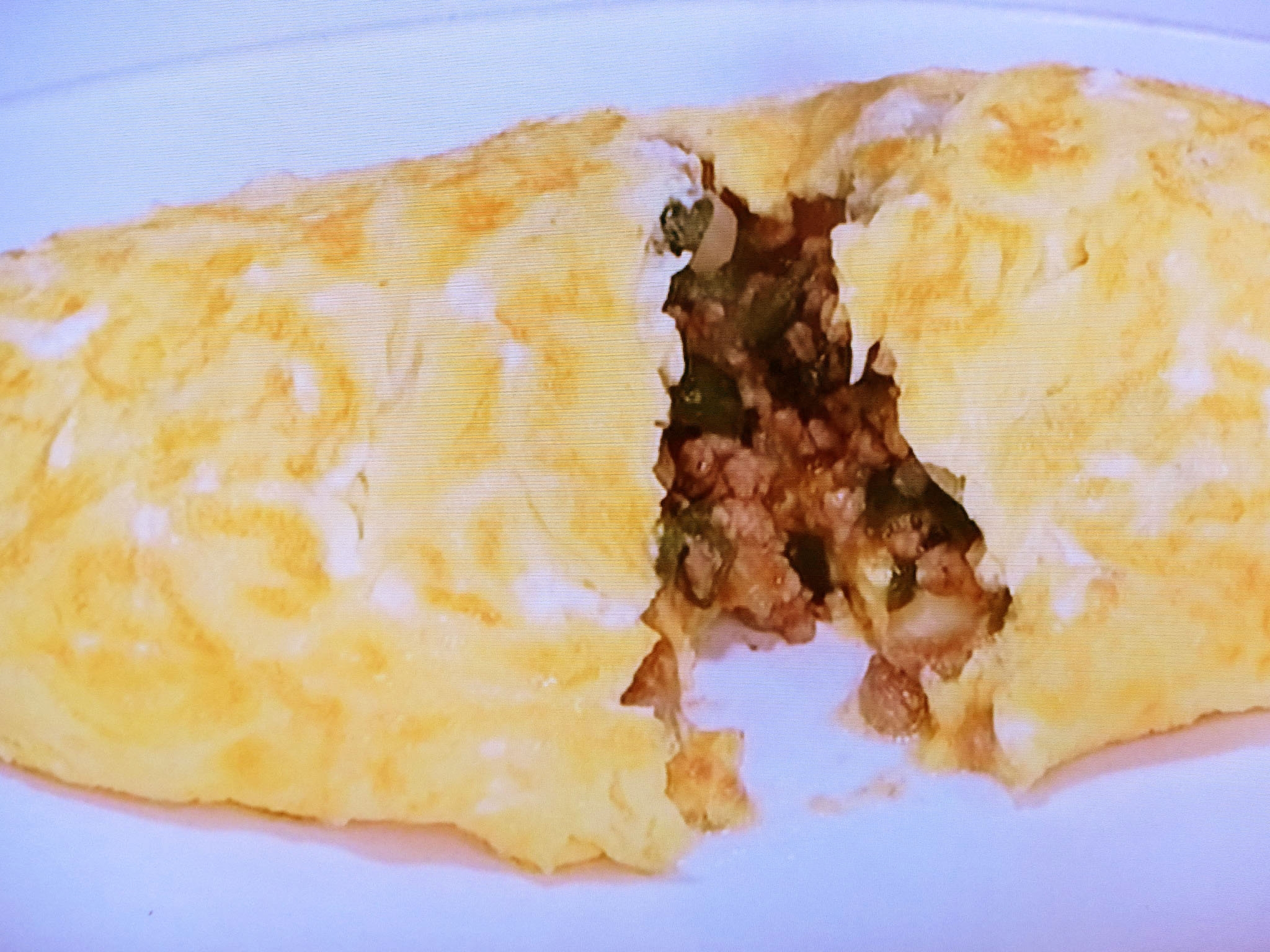 プロ直伝！ひき肉と玉ねぎオムレツがふわふわになる黄金比レシピ