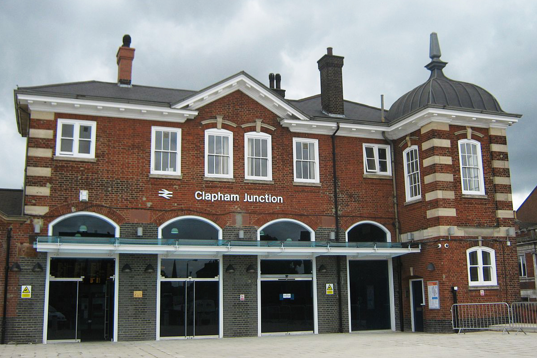 Clapham Junction Station to Wimbledon Station